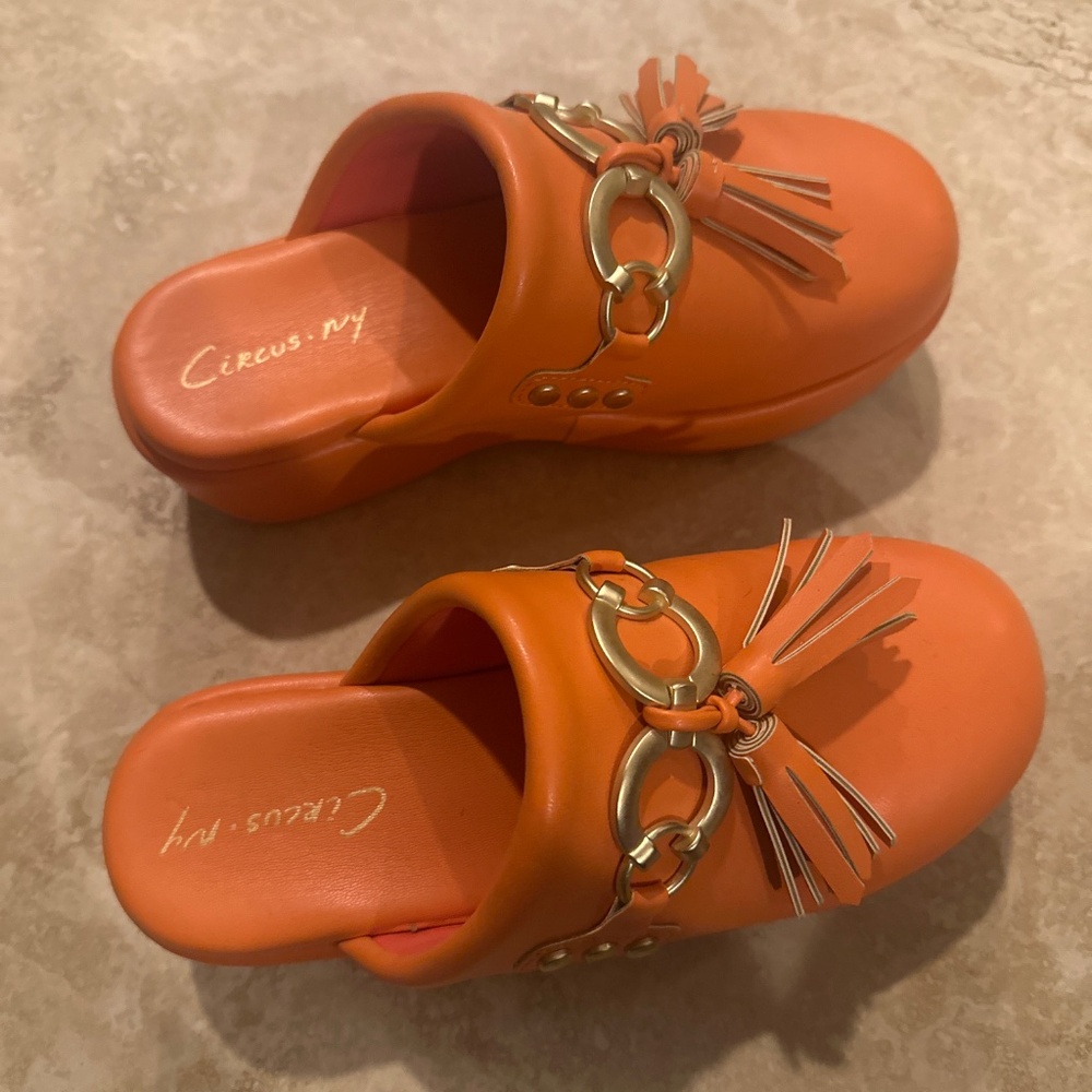Sam Edelman Circus Clogs - Picture 2 of 3
